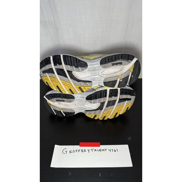 VETEMENTS x Reebok Spike Runner 200 - White/Grey/Blue - 8.5